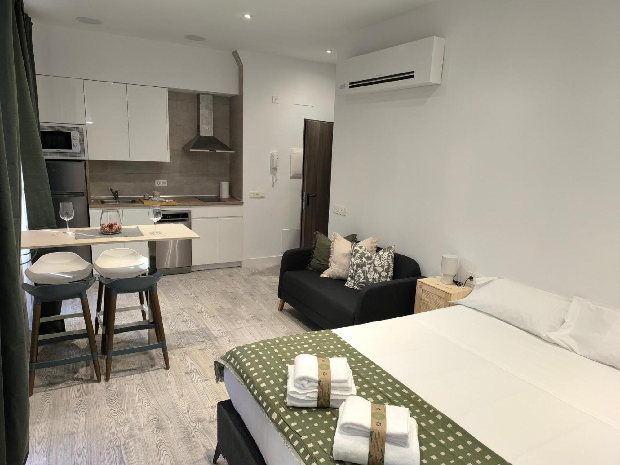 Insidehome Ciudad Del Cine Βαγιαδολίδ Εξωτερικό φωτογραφία