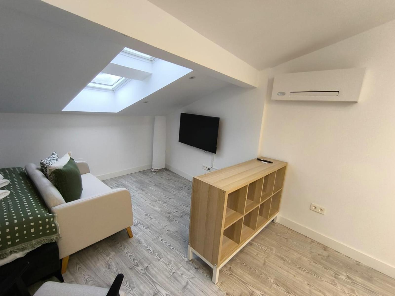 Insidehome Ciudad Del Cine Βαγιαδολίδ Εξωτερικό φωτογραφία